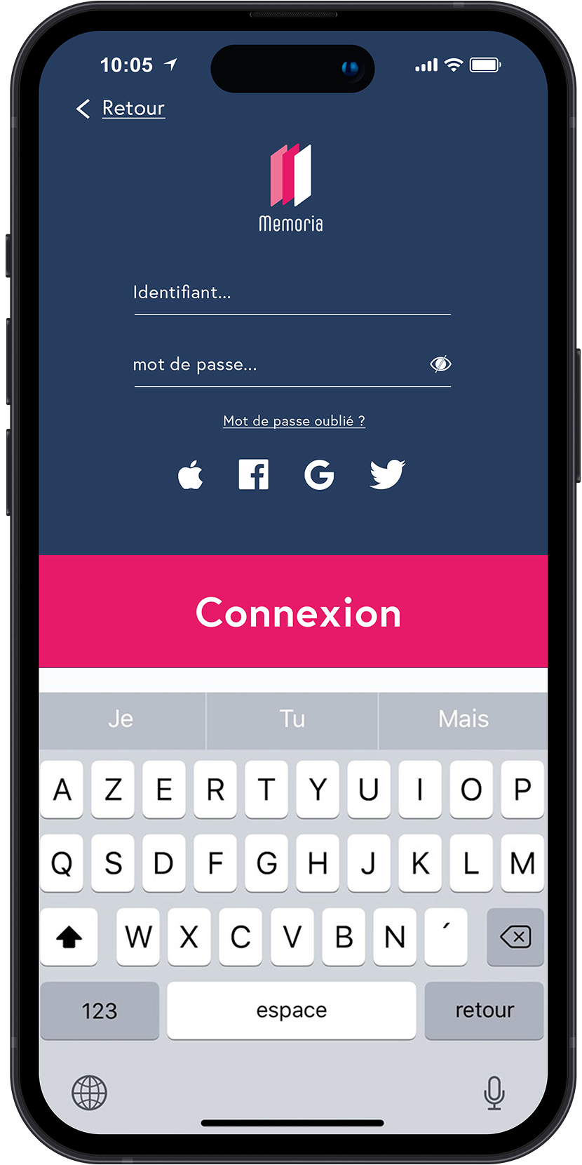 Interface de connexion de l'application Memoria. Design UI épuré sur iPhone avec champs de saisie pour l'email et le mot de passe, privilégiant une lisibilité maximale.